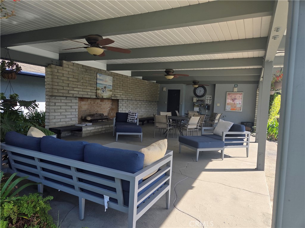 1107 W Memory Lane 6C