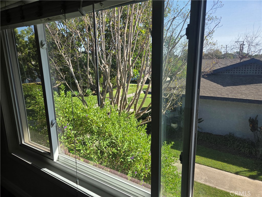 1107 W Memory Lane 6C