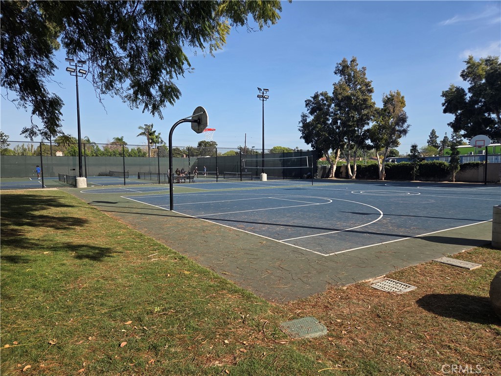 1107 W Memory Lane 6C