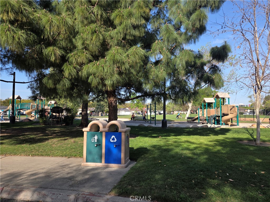 1107 W Memory Lane 6C