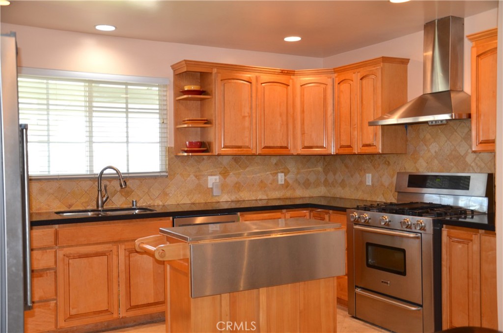 6522 San Haroldo Way