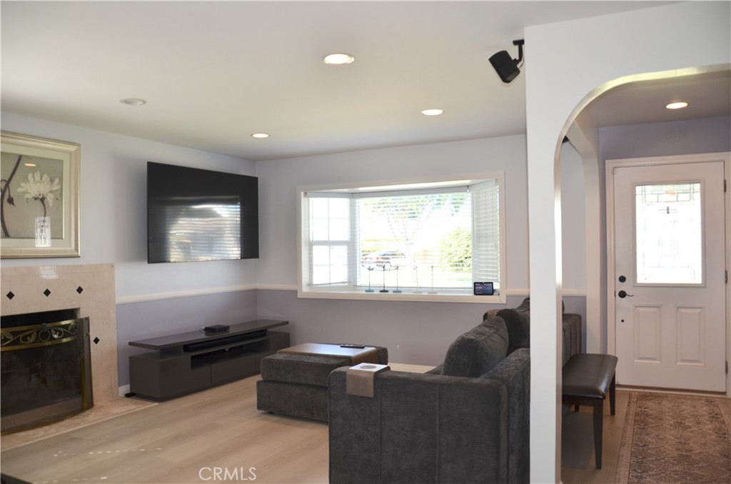 6522 San Haroldo Way