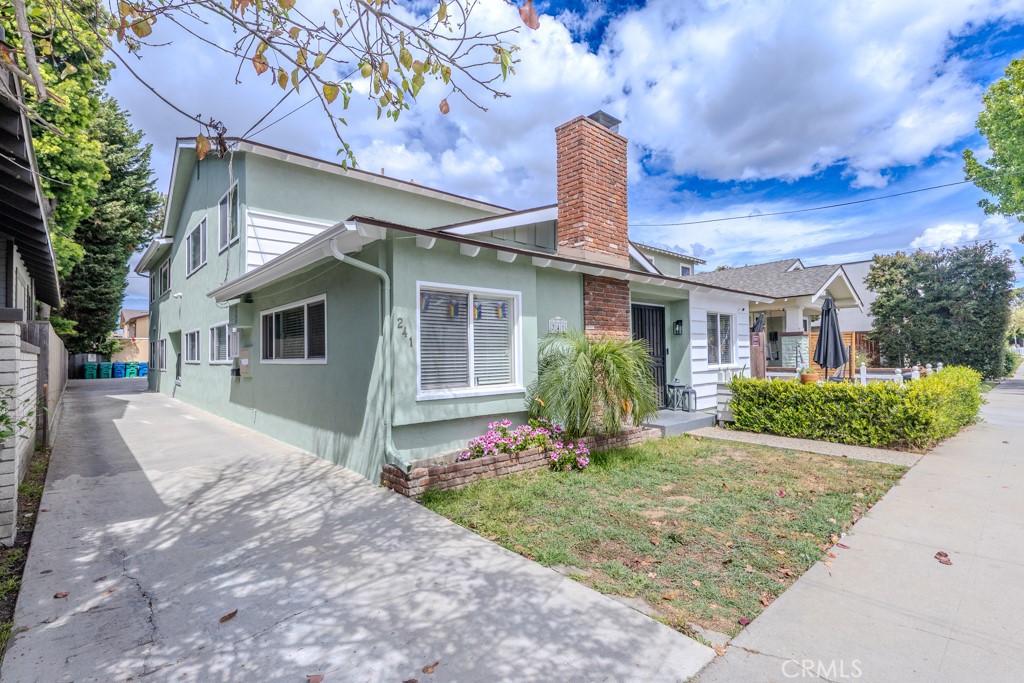241 Lindero Avenue