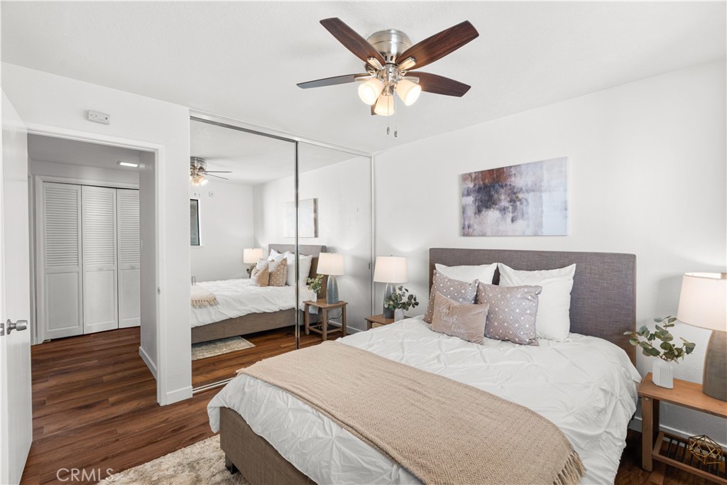 106 N Western 205