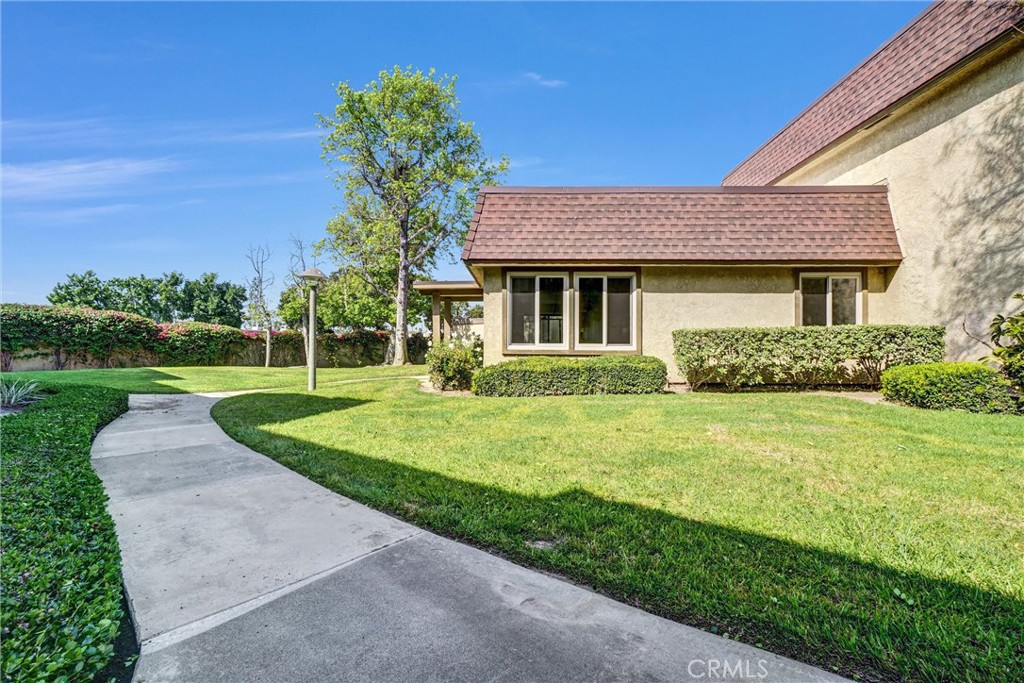 8616 Cornwall Circle