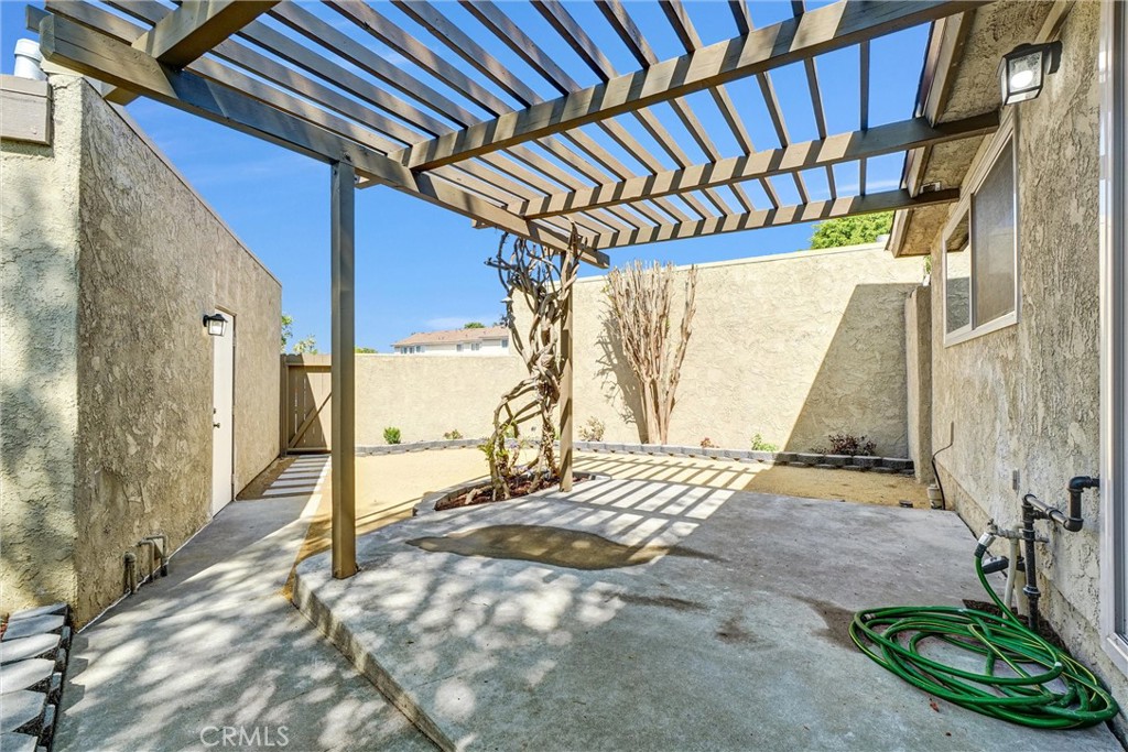 8616 Cornwall Circle