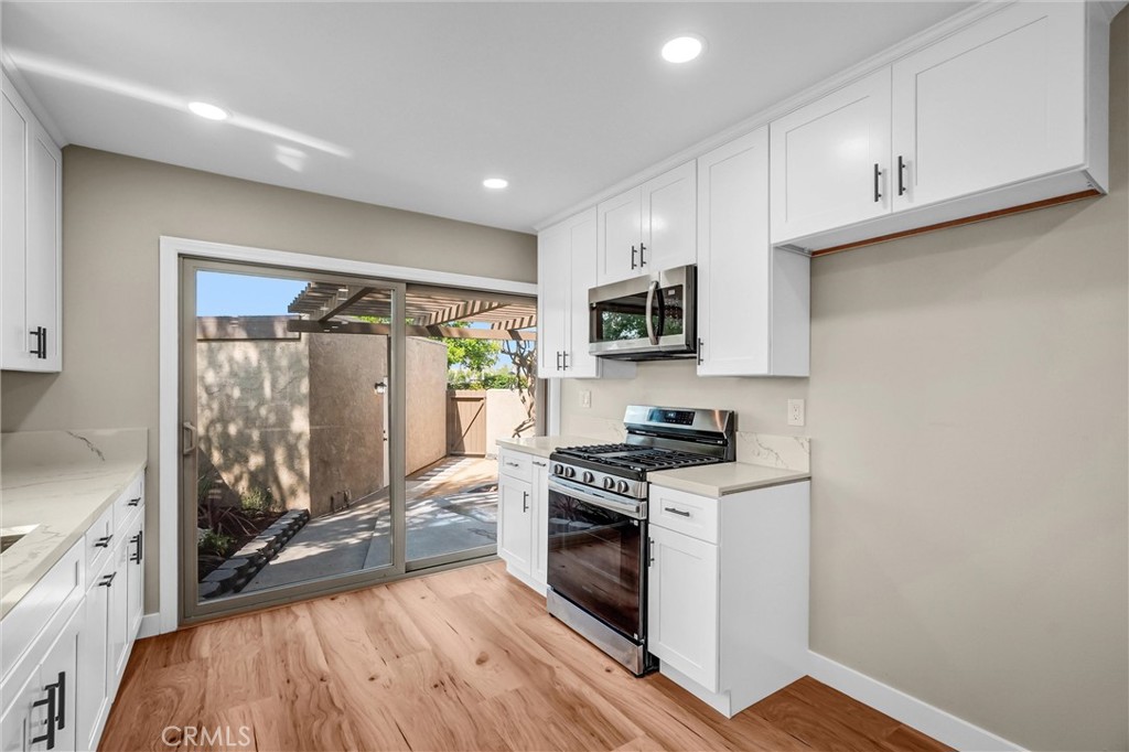 8616 Cornwall Circle