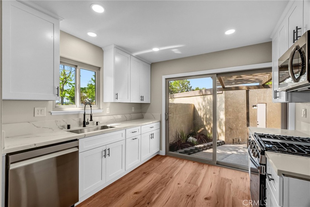 8616 Cornwall Circle