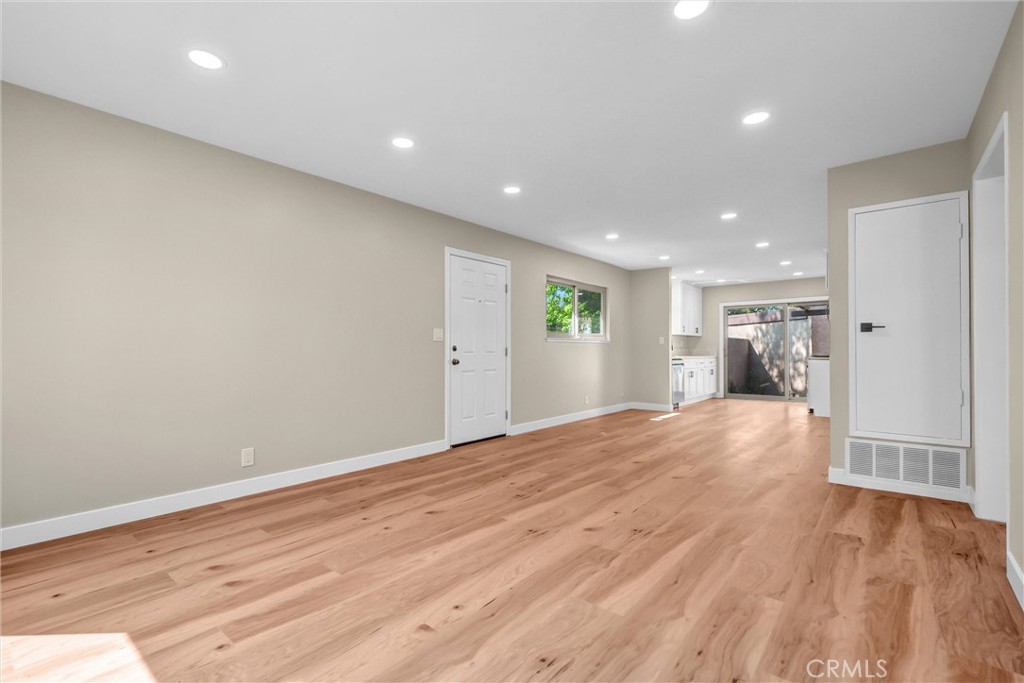 8616 Cornwall Circle