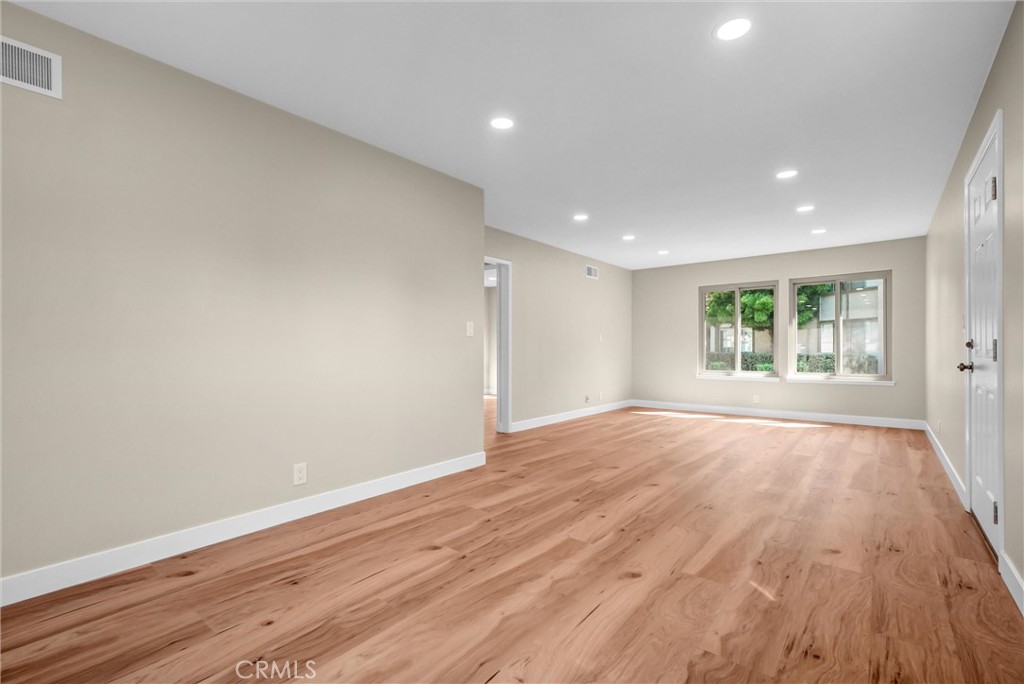 8616 Cornwall Circle