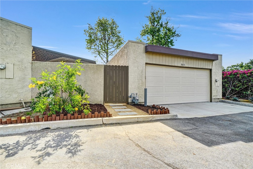 8616 Cornwall Circle
