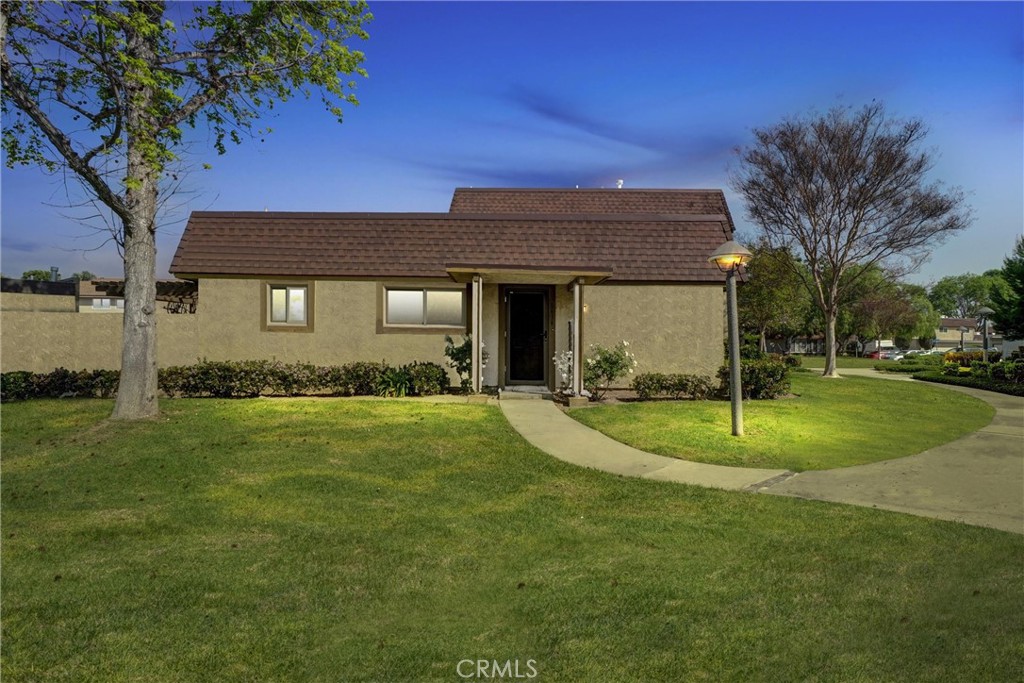 8616 Cornwall Circle