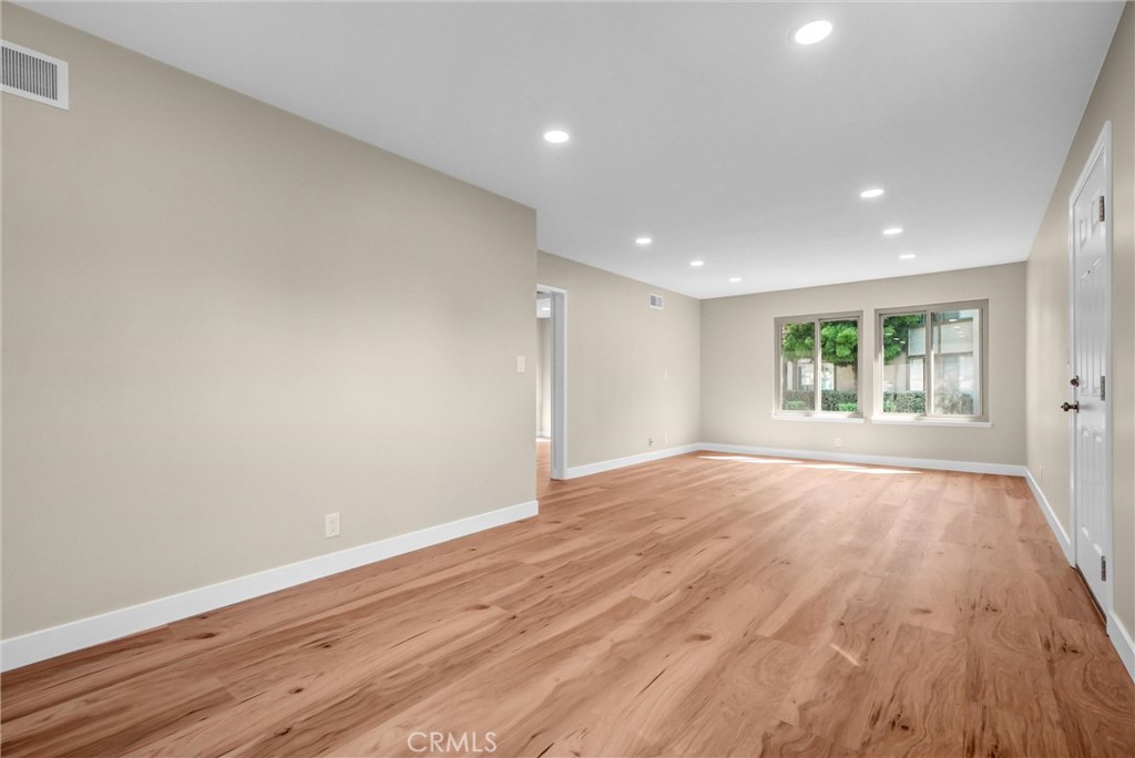 8616 Cornwall Circle