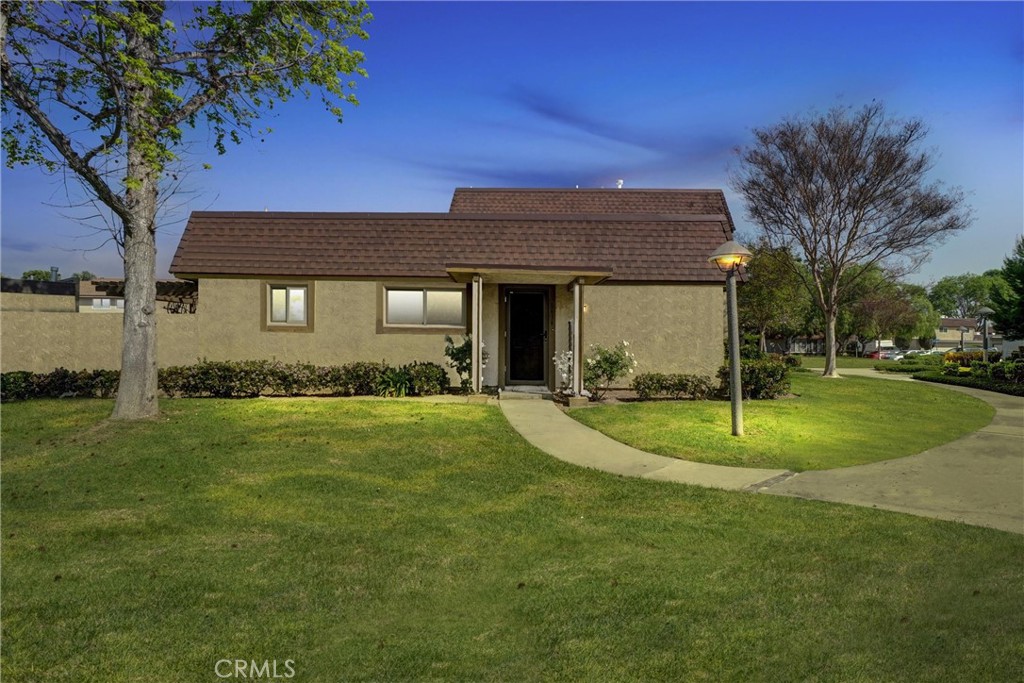 8616 Cornwall Circle