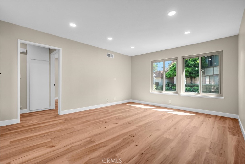 8616 Cornwall Circle