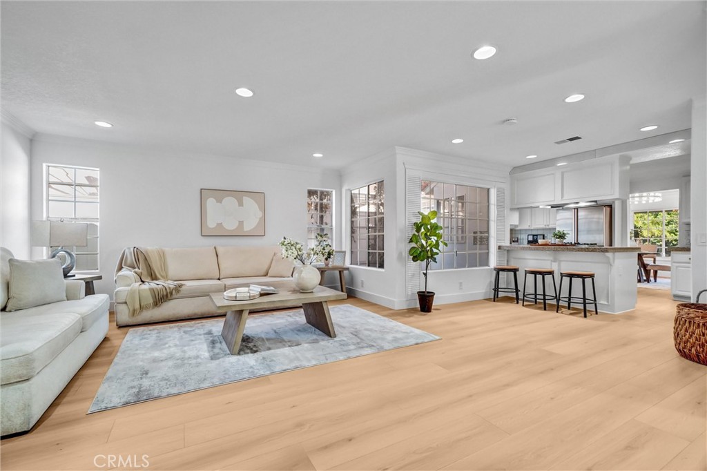 3545 Locust Avenue