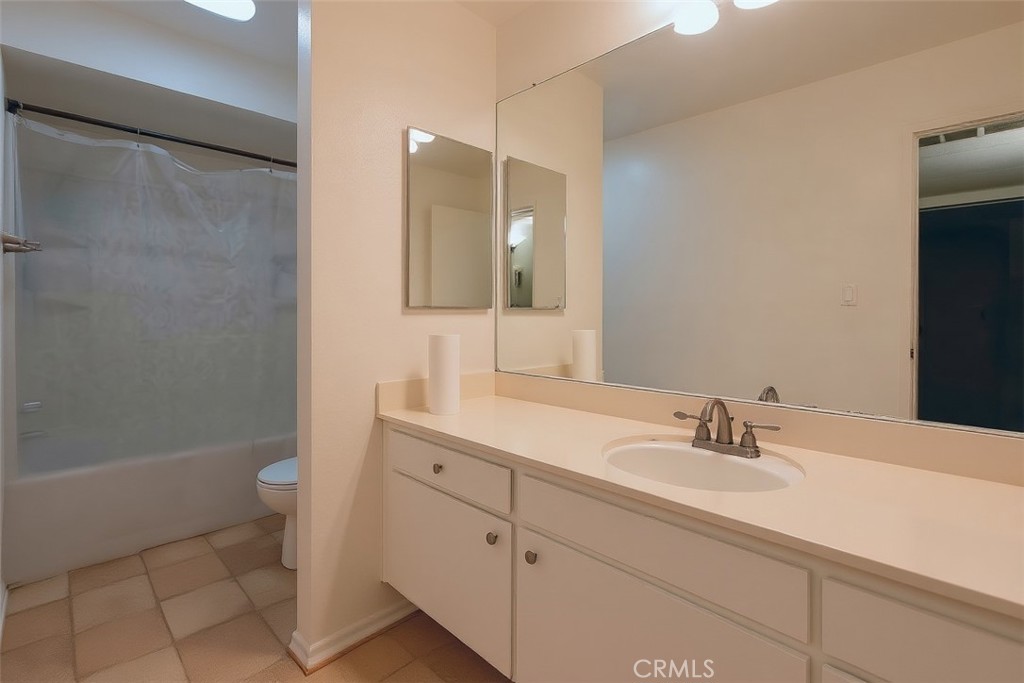 436 N Bellflower 115