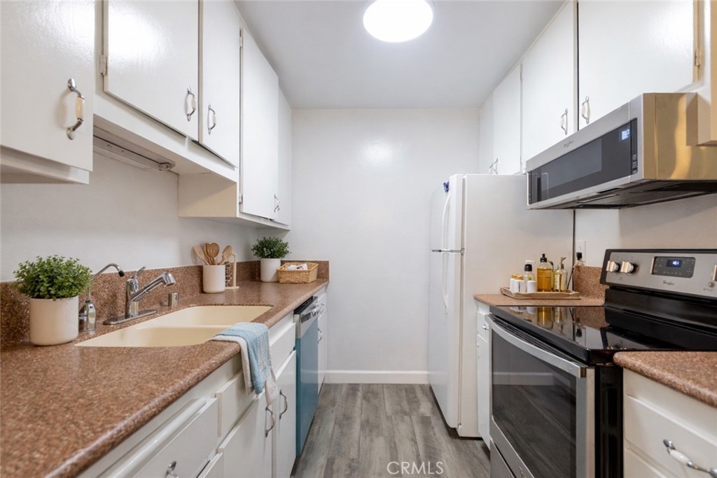 564 N Bellflower 109