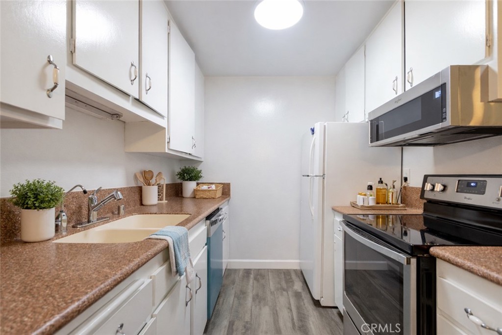 564 N Bellflower 109