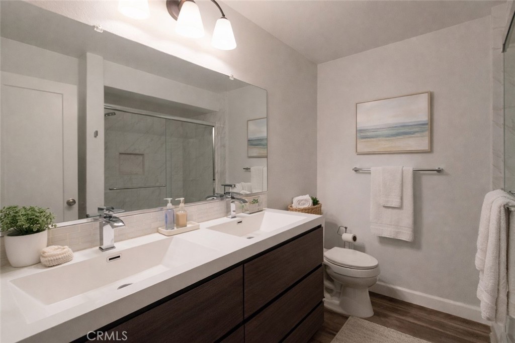 564 N Bellflower 109