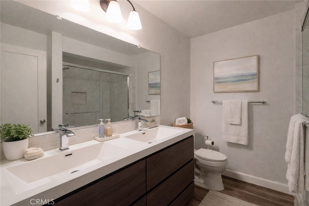 564 N Bellflower 109