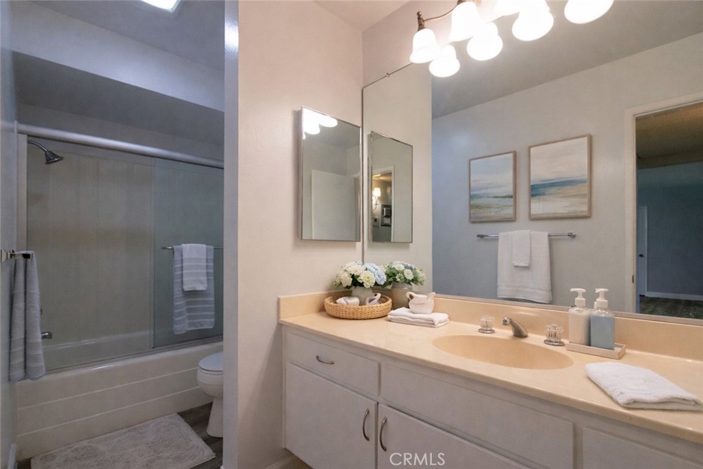 564 N Bellflower 109