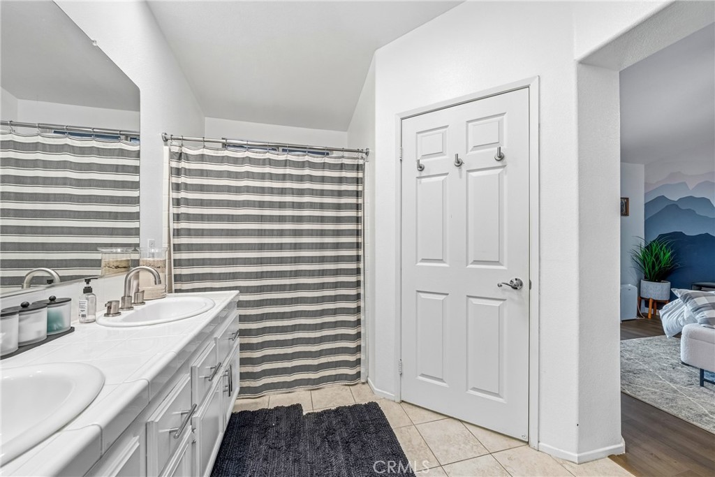 81411 Avenida Alamitos