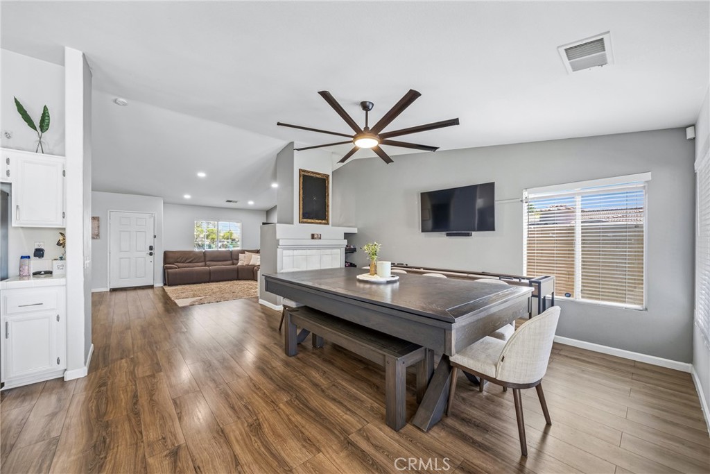 81411 Avenida Alamitos