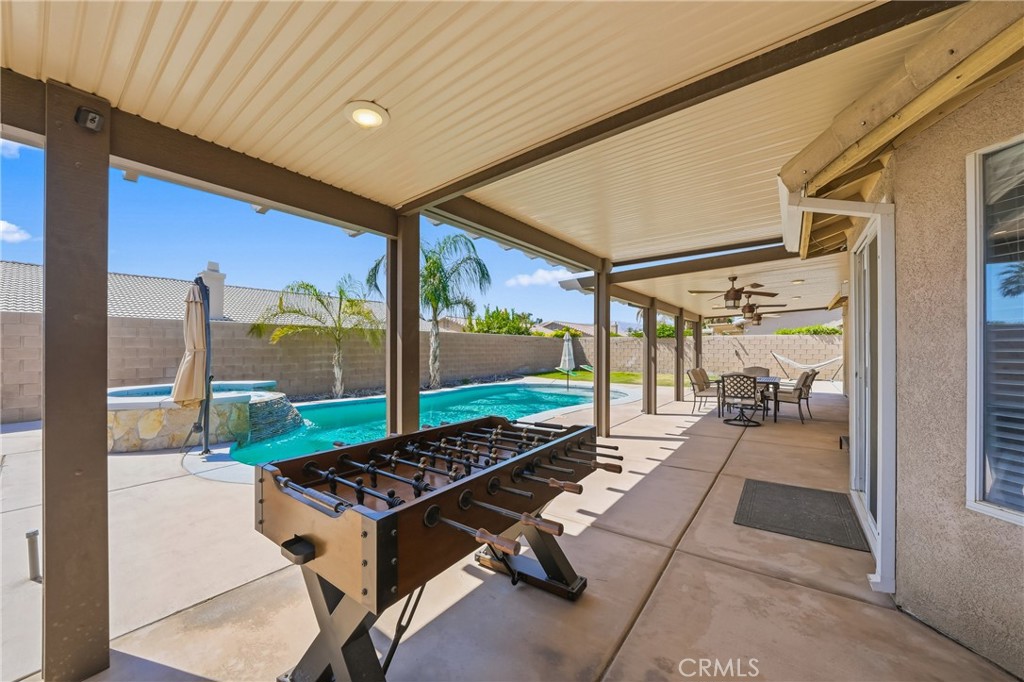 81411 Avenida Alamitos