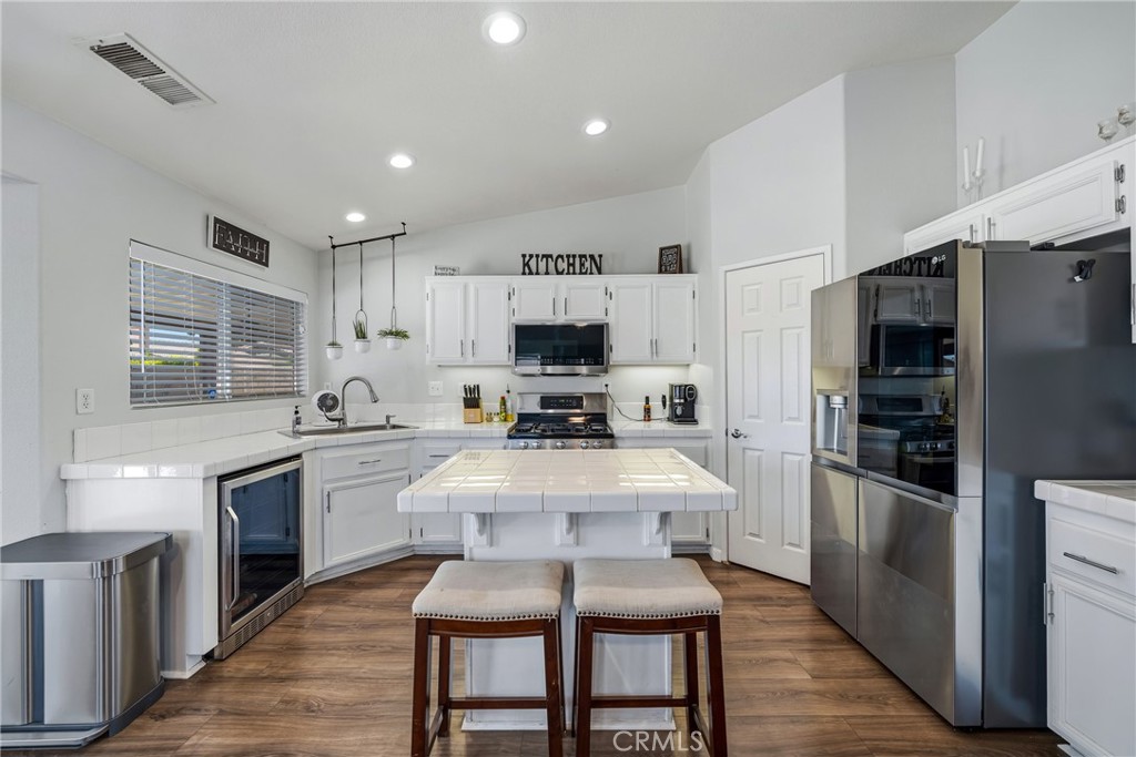 81411 Avenida Alamitos