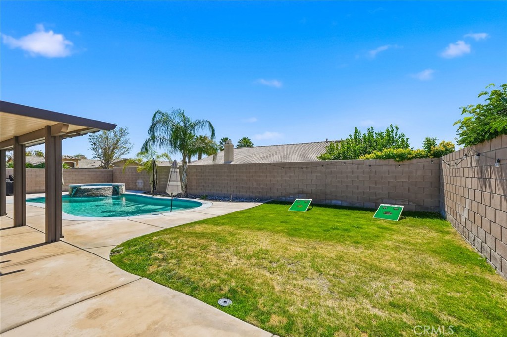 81411 Avenida Alamitos