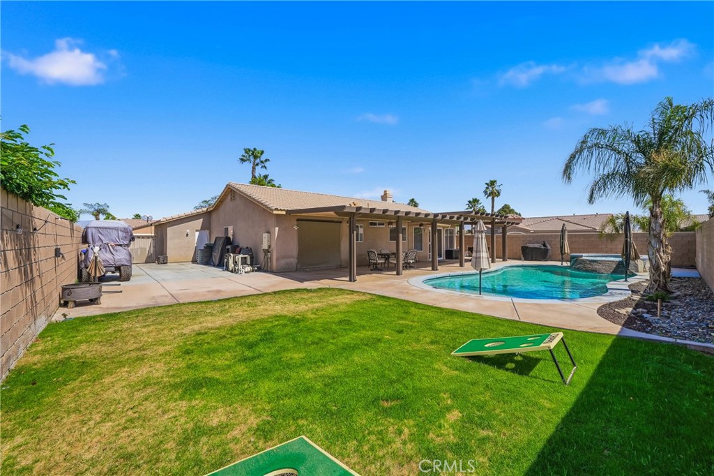 81411 Avenida Alamitos