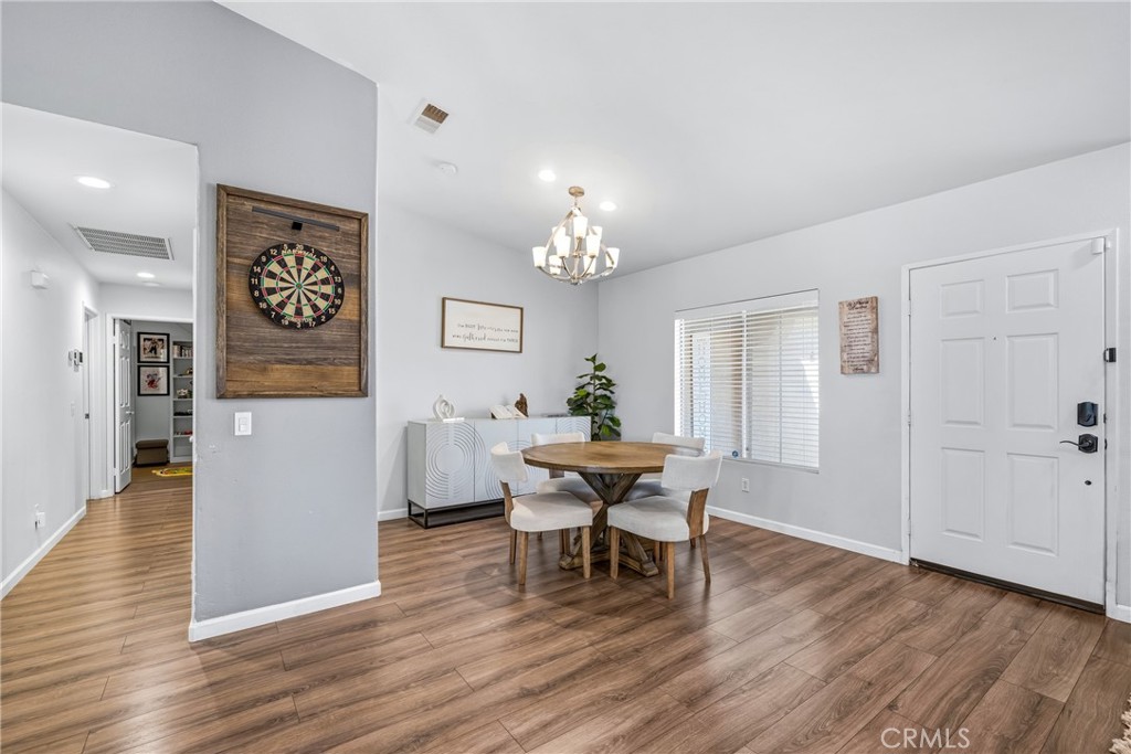 81411 Avenida Alamitos