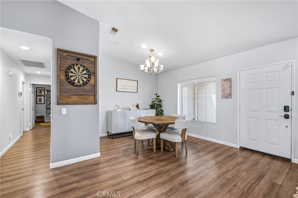 81411 Avenida Alamitos
