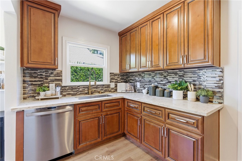 1993 N Marengo Avenue