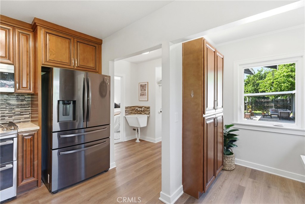 1993 N Marengo Avenue