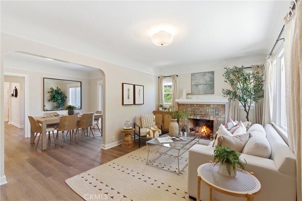 1993 N Marengo Avenue