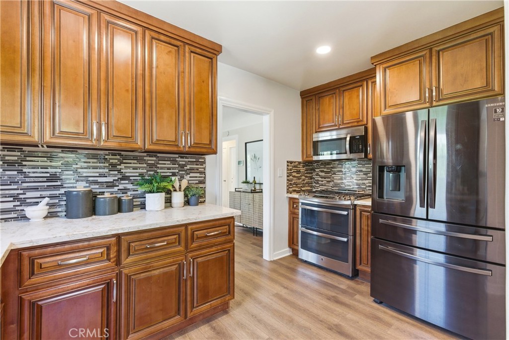 1993 N Marengo Avenue