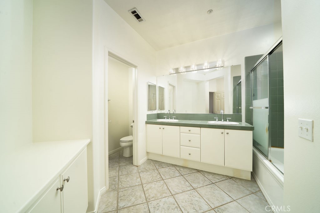 30 Burlingame