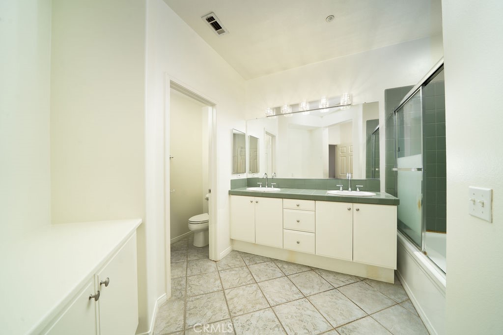 30 Burlingame