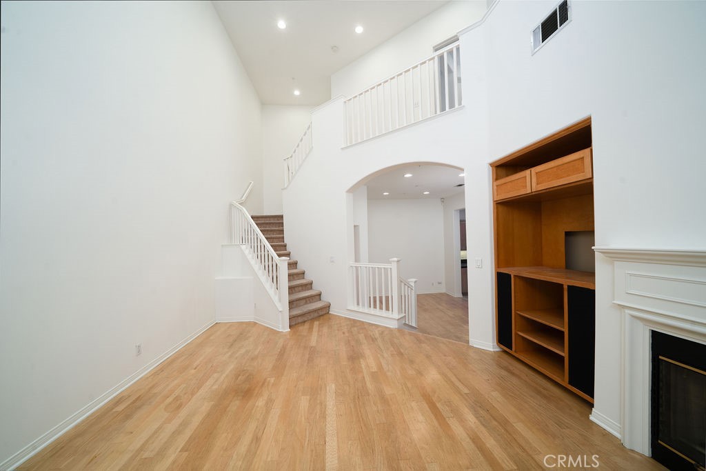 30 Burlingame
