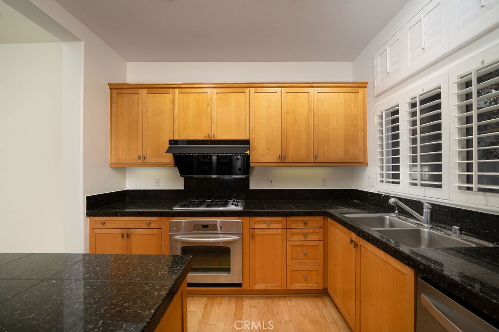 30 Burlingame