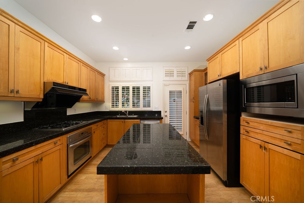 30 Burlingame