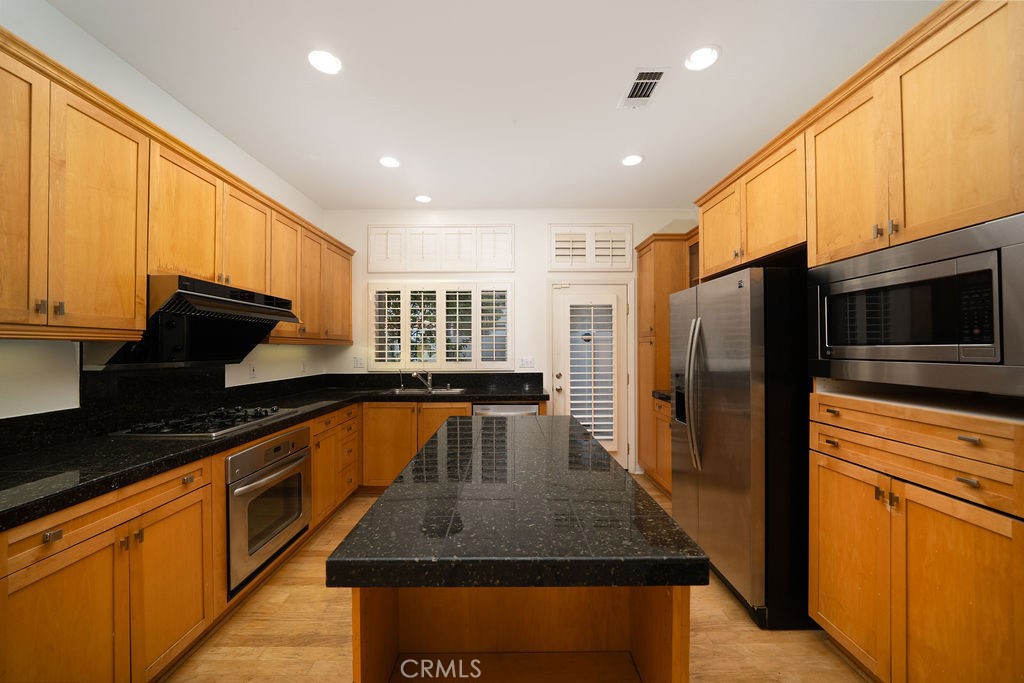 30 Burlingame