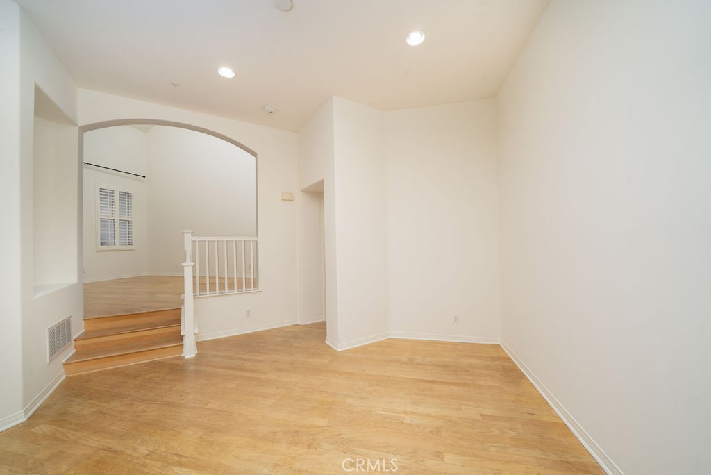 30 Burlingame