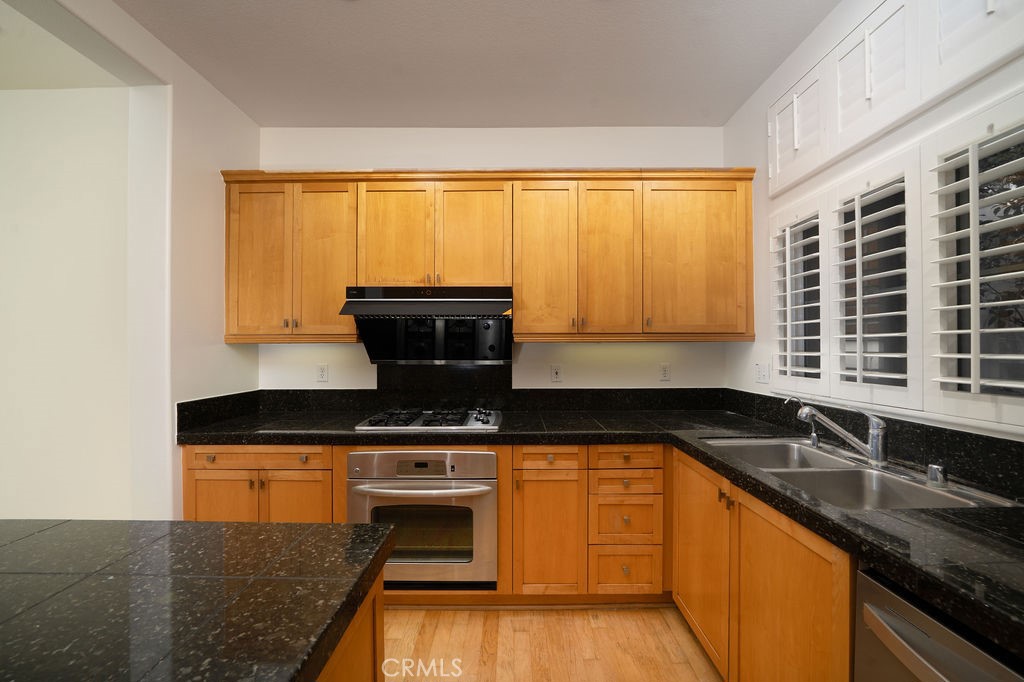 30 Burlingame