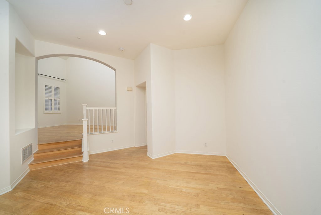 30 Burlingame