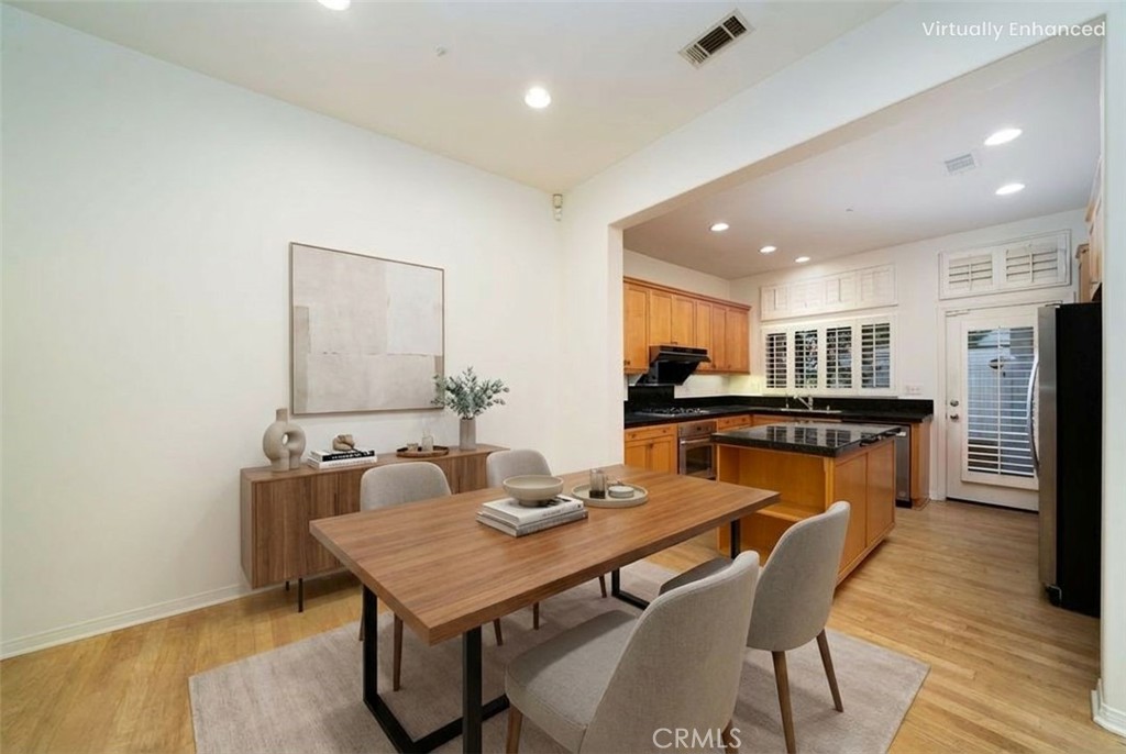 30 Burlingame