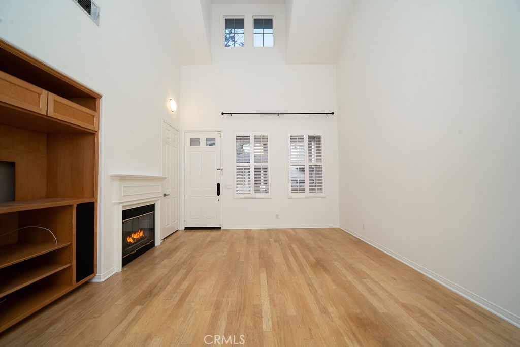30 Burlingame
