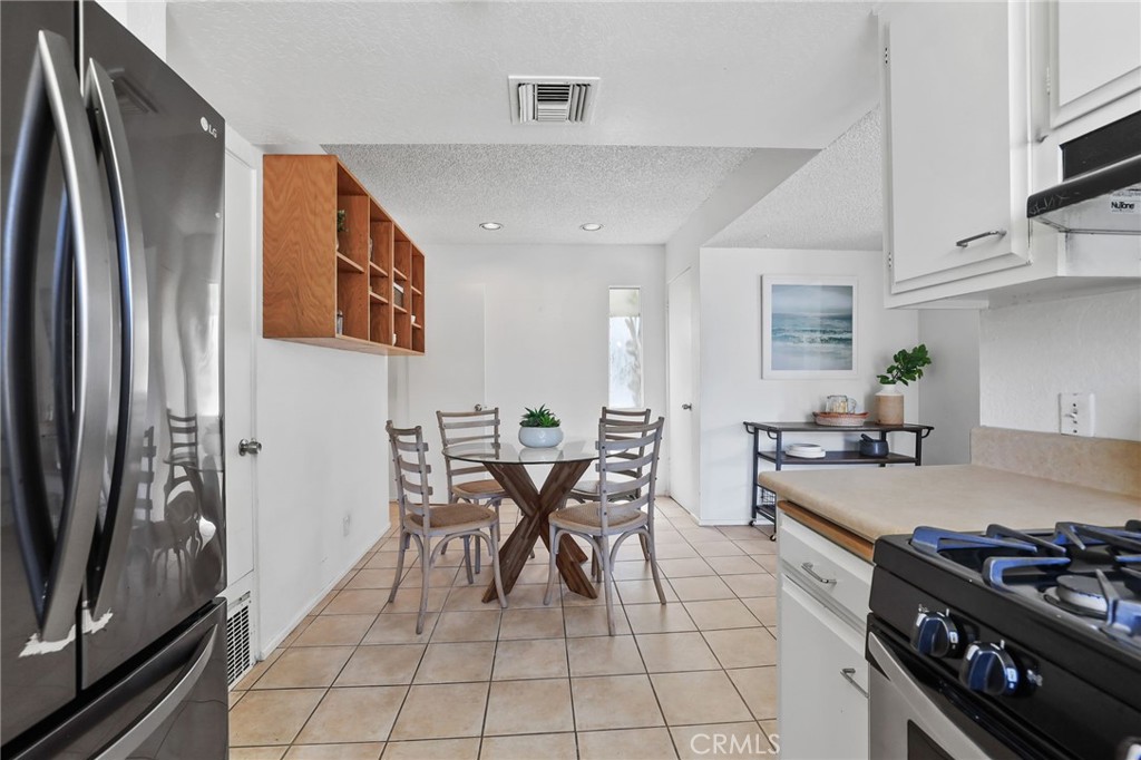 64 59th Place